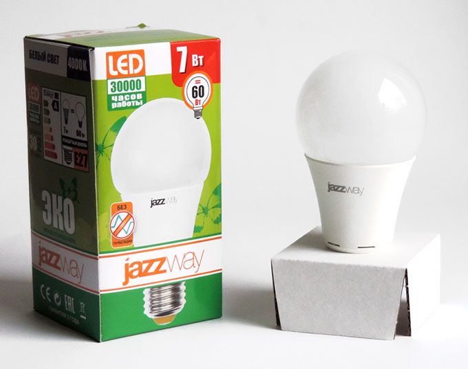 Светодиодная лампа Jazzway PLED ECO A60 в форме шара LED 7W E27 
4000K 240°