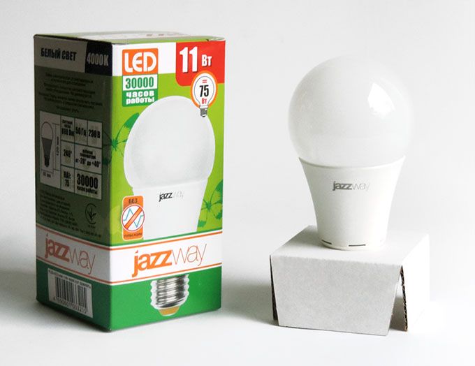 Светодиодная лампа Jazzway PLED ECO A60 в форме шара LED 11W E27 
4000K 240°